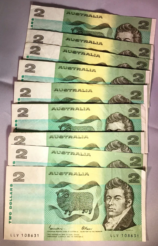 Billete de $2 decimal de papel australiano sin circular del paquete traje secuencial graduación profesional? Foto 4 de 4