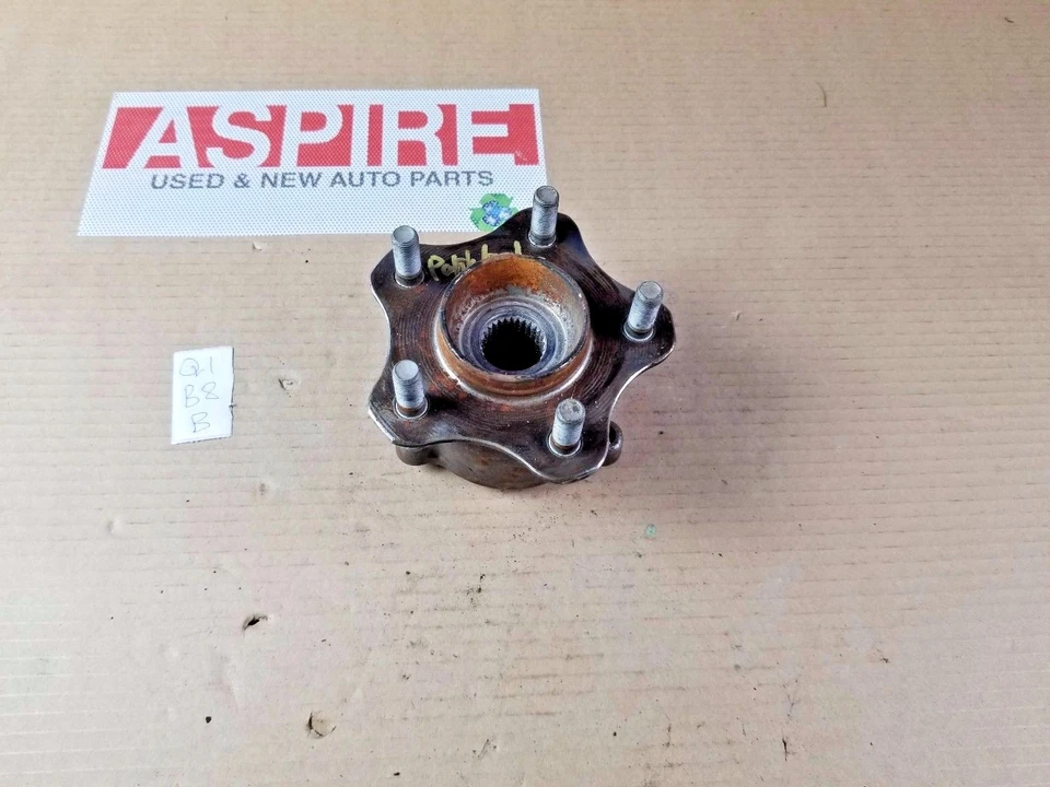 2013-2016 Nissan Pathfinder Right Rear Bearing Hub OEM - Image 3 of 3