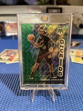 2022-23 Panini Mosaic Give and Go Green Mosaic Prizm #2 Darius Garland