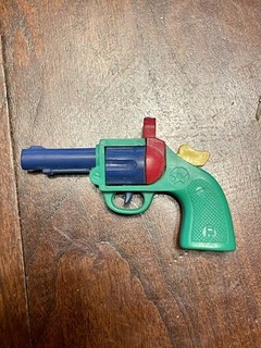 Vintage Plastic Keychain Puzzle Revolver Gun Western Cowboy Mid century