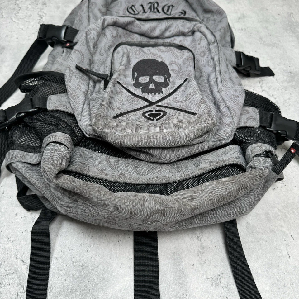 Mochila Circa De Colección Skateboarding Calavera Caisley - Gris Negro - LEER Foto 4 de 4