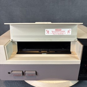 Juego de Acci&oacute;n Nintendo NES - Completo En Caja con Accesorios y Juego - Reacondicionado