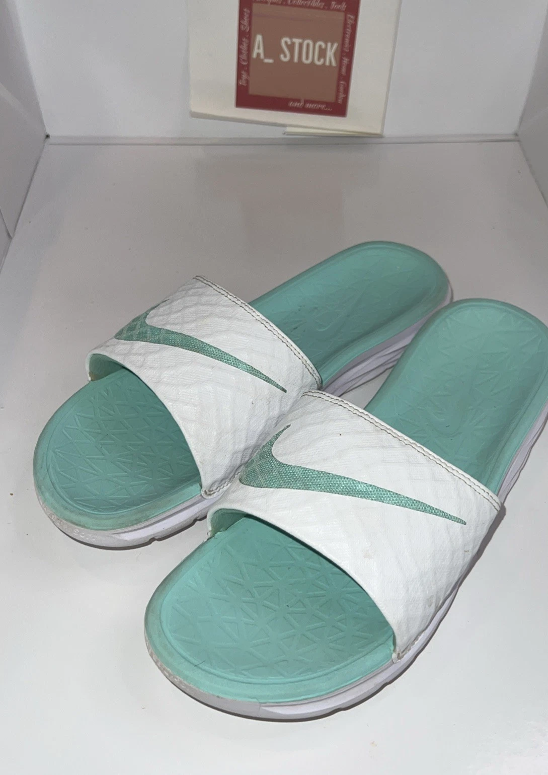 Sandali Nike Benassi Solarsoft donna taglia 8 slide artigianali verde acqua 705475 130