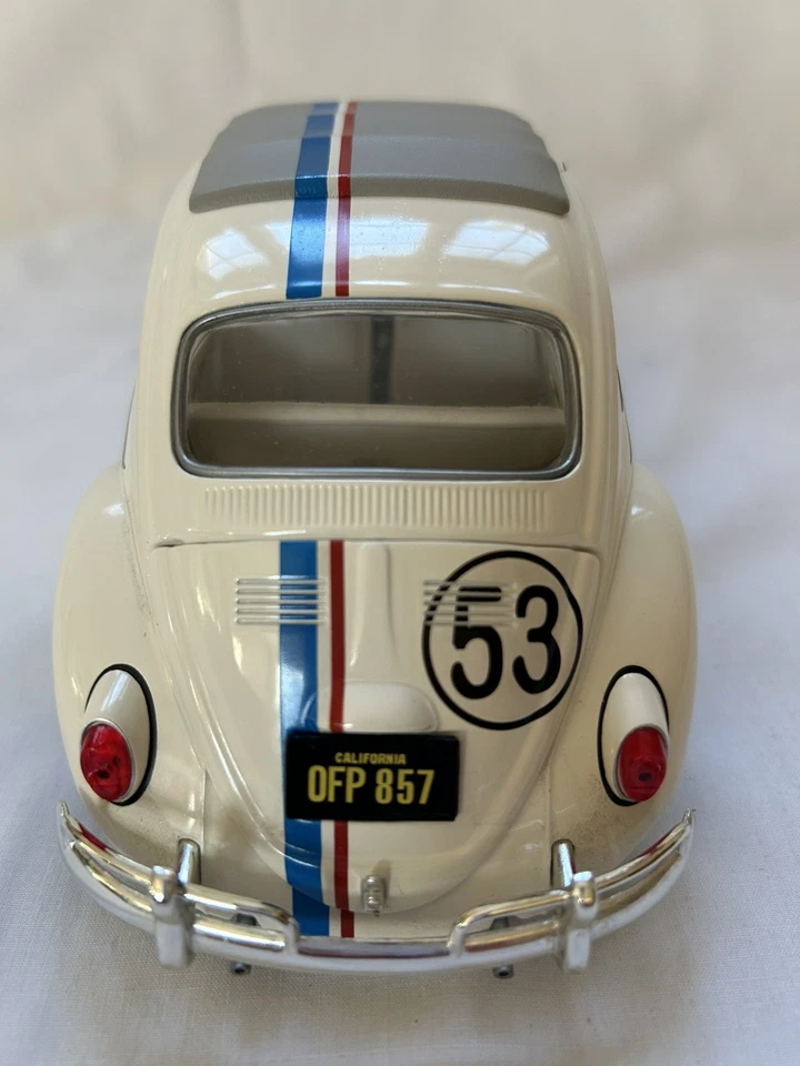 VTG 2003 Disney Herbie VW Beetle The Love Bug Die Cast 1:18 Johnny Lightning Car - Image 4 of 4