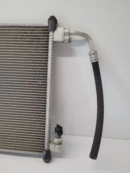 Nissan Cube 2009-2014 1,8 L CA CONDENSADOR 921001FA0A Foto 3 de 4