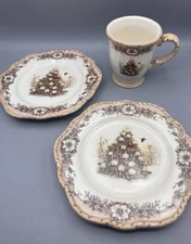 Cracker Barrel Woodland Stoneware Christmas Plates Pedestal Mug Susan Winget