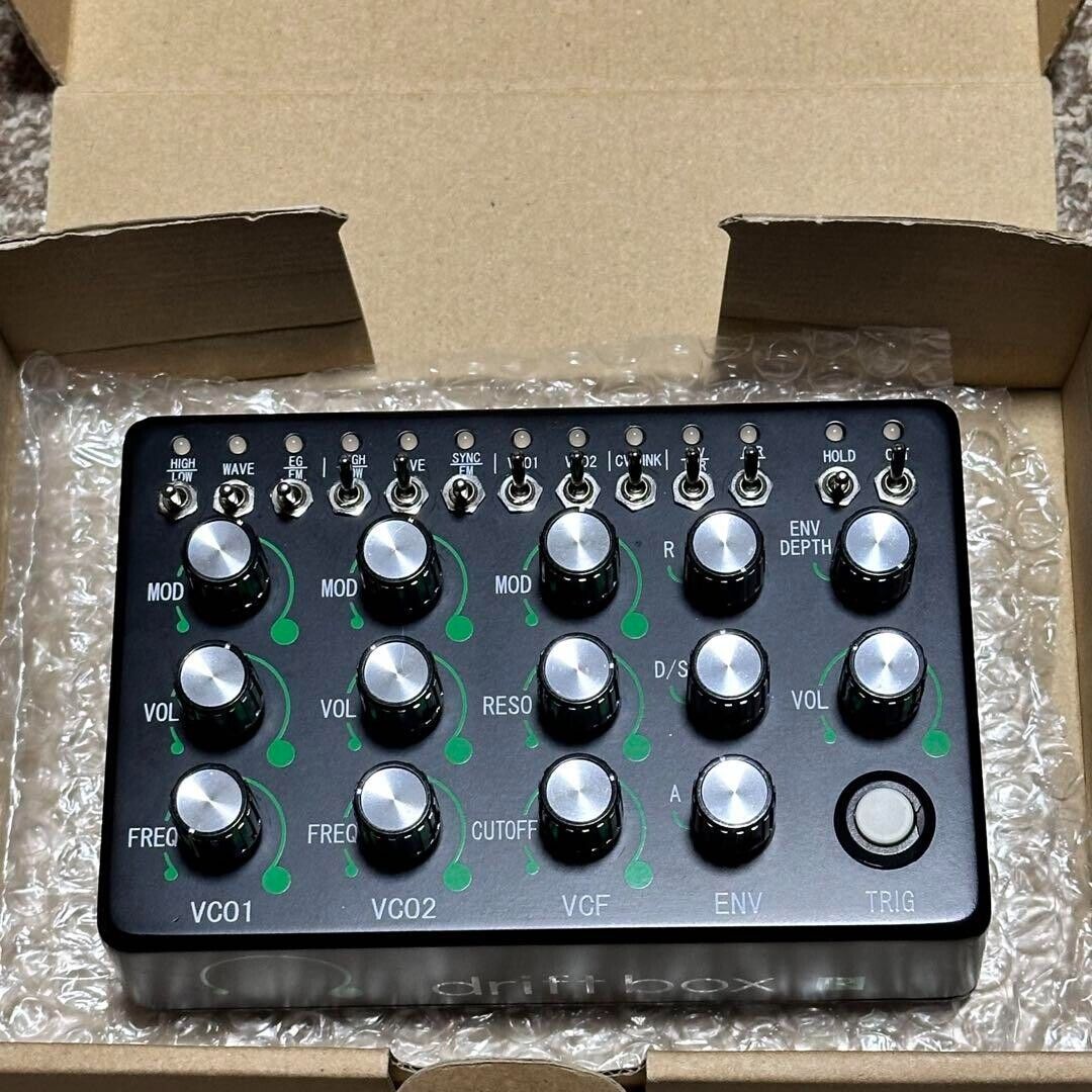 REON Driftbox R Limited analog synthesizer midi Used Rare w/Box 