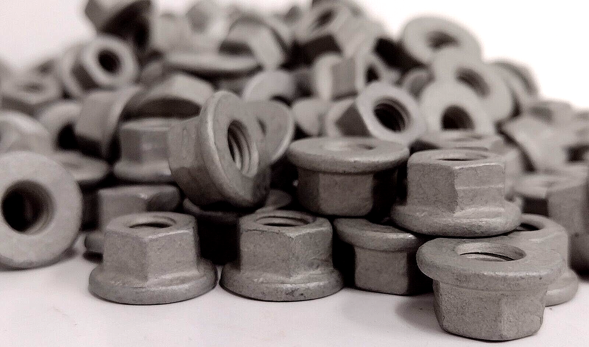NAVISTAR FLANGE HEX LOCK NUTS M6 X 1 STEEL MATERIAL 3544378C1 *LOT