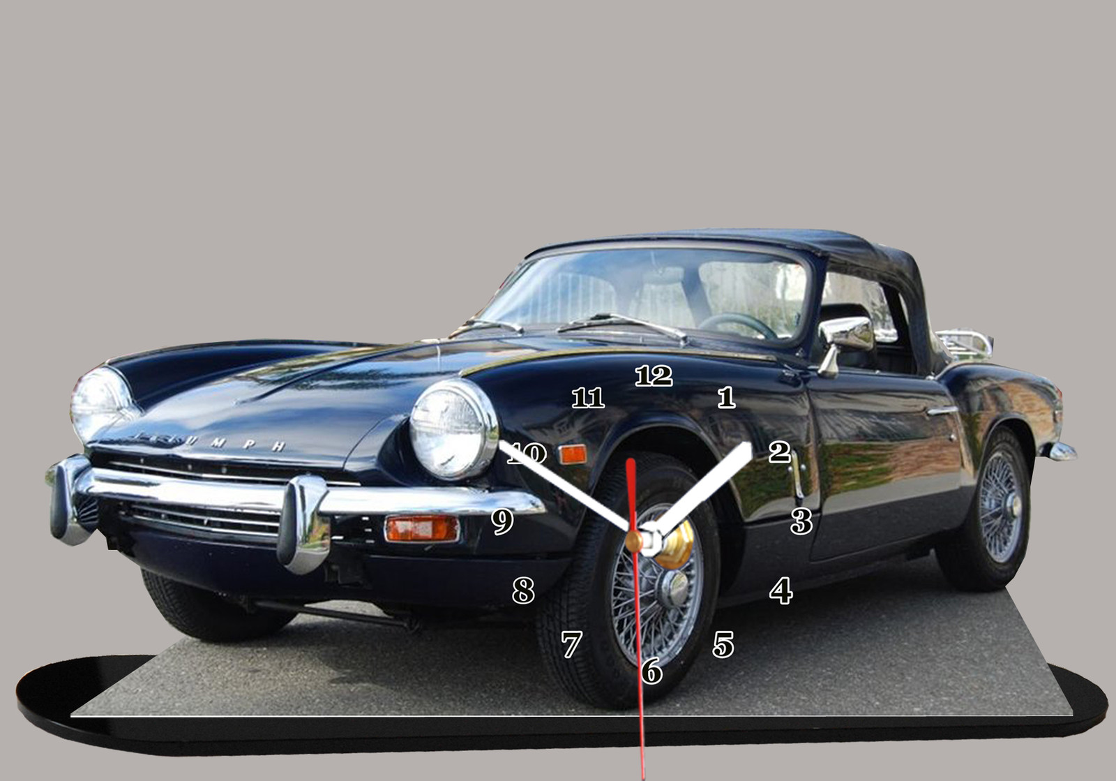 Voiture miniature en horloge Triumph Spitfire décoration salon style vintage