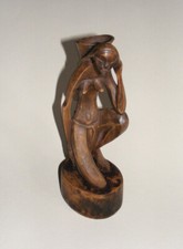Schöne alte Holzskulptur, Frau mit Tragekorb, Afrika, Unikat signiert