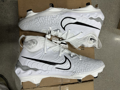 Size 7- Nike Alpha Huarache NXT White Black