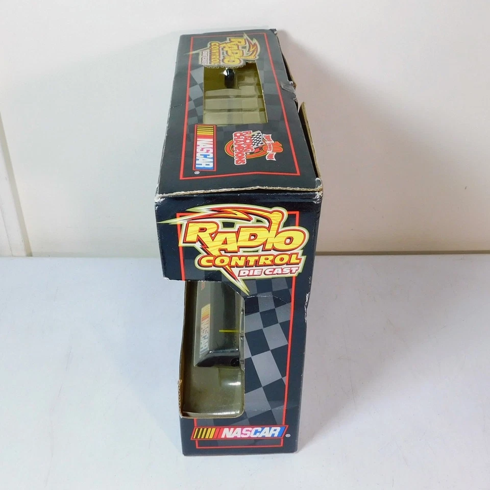 Radiocontrol NASCAR Diecast Mark Martin Vintage Racing Champions escala 1:64 nuevo Foto 2 de 4