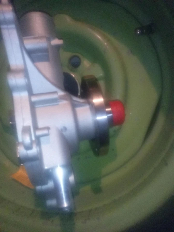 Bomba de agua del motor para Ford Explorer Mercury Mountaineer 1996-2001 V8 5,0 L AW4101 Foto 3 de 4