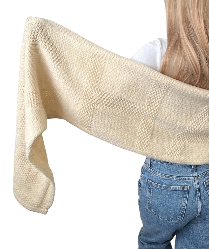 CHANEL Vintage Logo CC Tejido Bufanda Envoltura Accesorio Crema Lana Puntada Foto 3 de 4