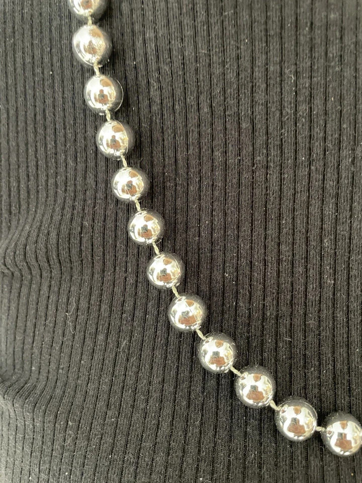 Collier perles boules alliage argenté fermoir ressort 46-50 cm - Photo 4/4