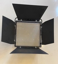 Intellytech Nova-X Bi-Color LED, 100W 1x1 Panel Kit w/ V-Mount