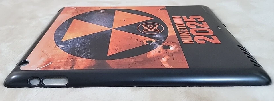 Call Of Duty Protective Case - Ipad 2/3/4 - Nuketown 2025 - Image 3 of 4