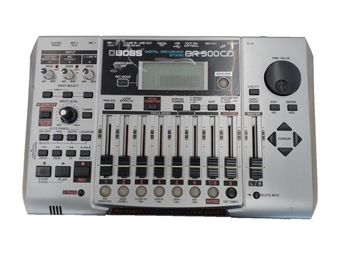 BOSS eBand JS-8 Audio Player - Original ZOOM Power Supply