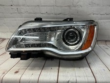 2011-2014 Chrysler 300 Pair Of Headlight Headlamp Halogen W Led Oem 2011-2014 Chrysler 300 Pair Of Headlight Headlamp Halogen W Led Oem