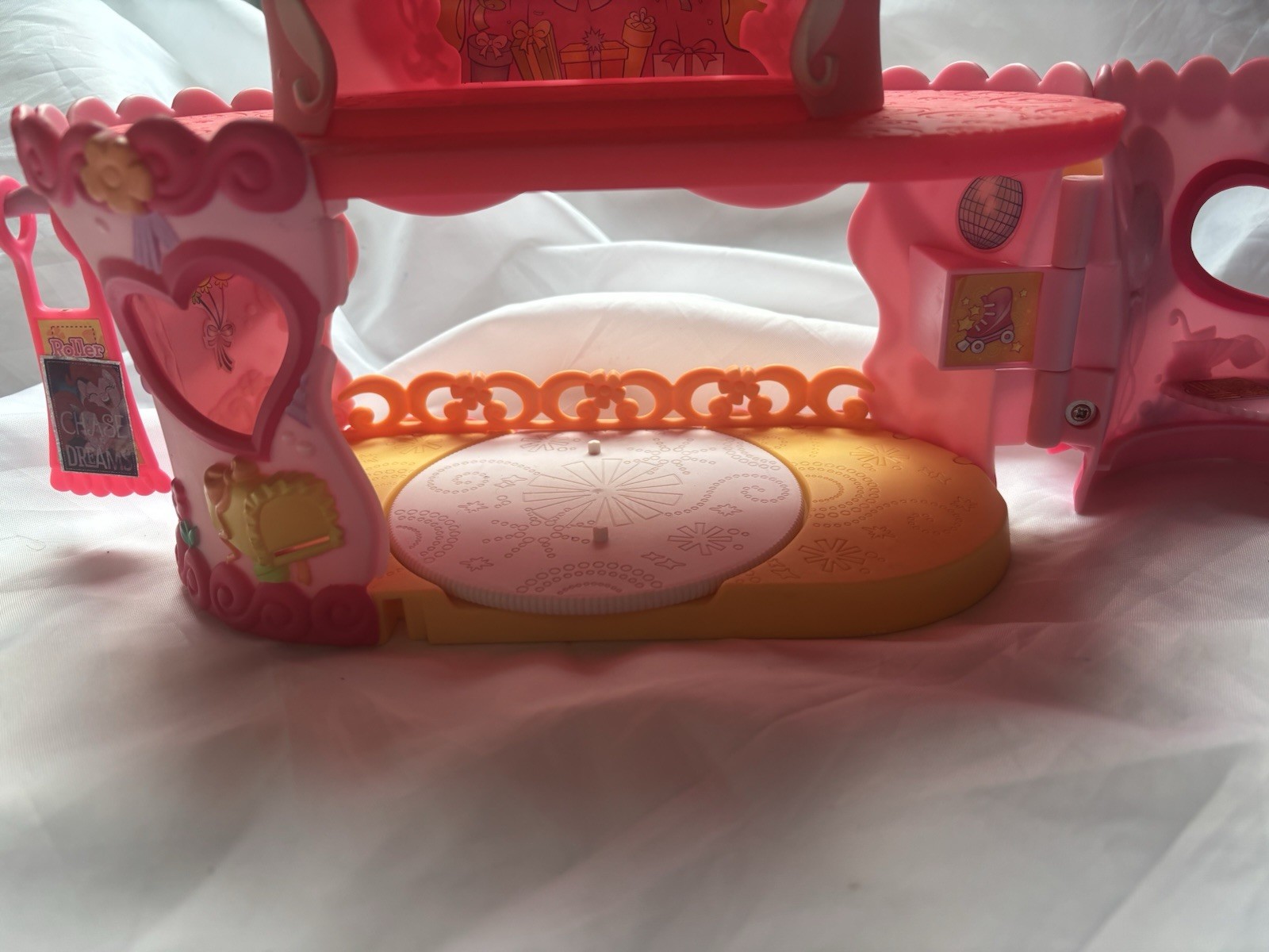 My Little Pony Ponyville Pinkie Pies Roller Skate Party Cake House Playset 2007
