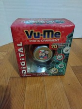 Vu-Me Digital Photo Ornament 1.5 LCD Display up to 70 Photos 2008 Red New