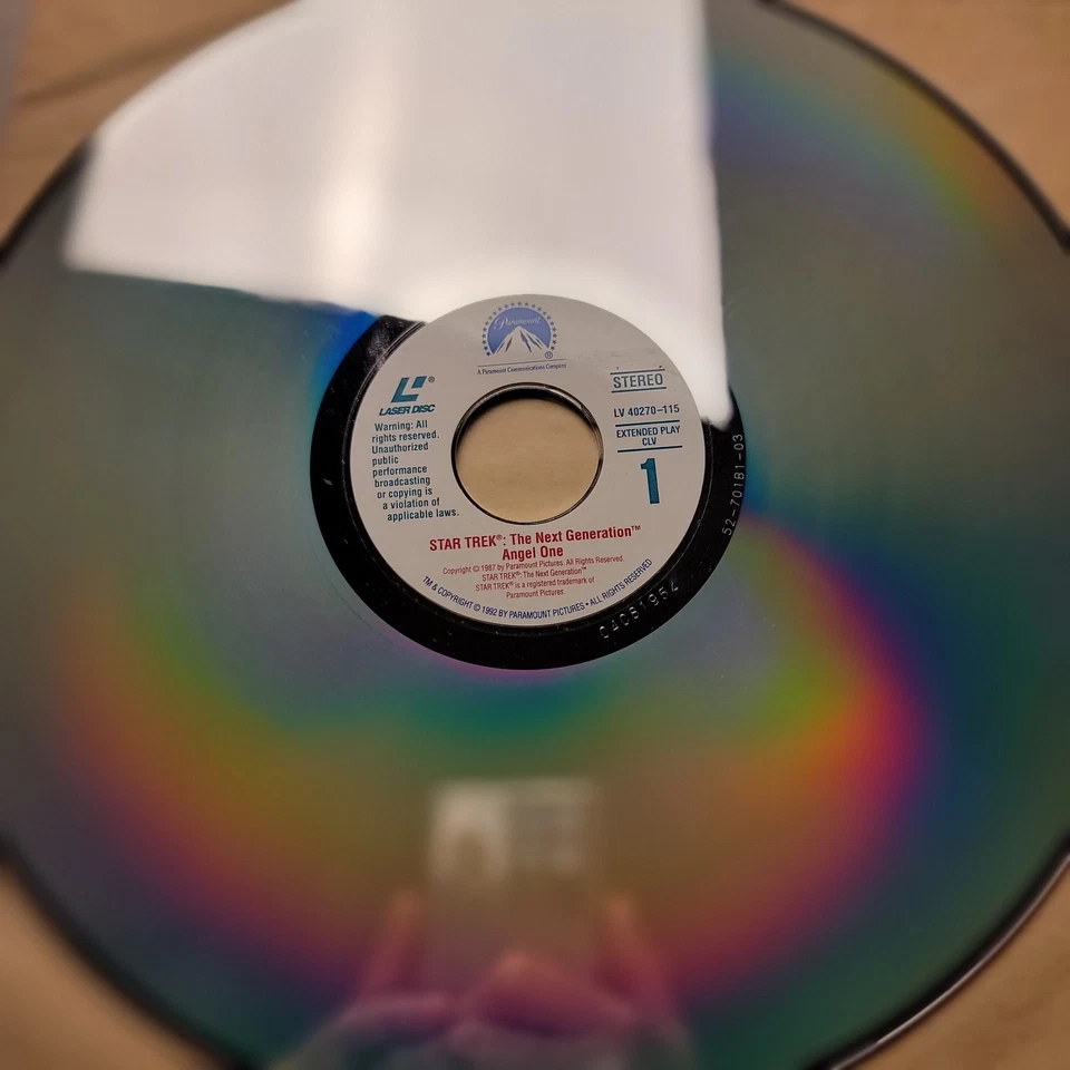 STAR TREK THE NEXT GENERATION Episodes 15 & 16 LaserDisc ANGEL ONE / 11001001 Foto 3 de 4