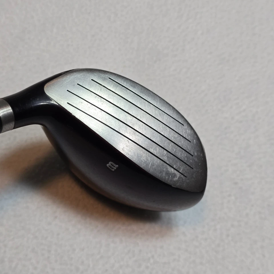 Wilson Deep Red II 3 Wood RH 15° Titanium 43.5 " Prolight Regular with Cover - Image 4 of 4