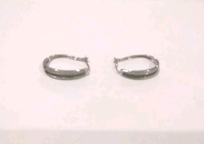 Genuine Green & White Natural Diamonds Diamond Hoop Earrings