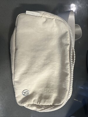 Lululemon White / Silver Everywhere Belt Bag 1L NWT Brand New