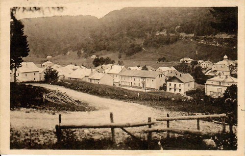CPA - (25) FLANGEBOUCHE - Aspect du Bourg en vue générale
