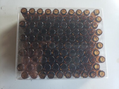 PERKIN ELMER N9307018 1.8mL Amber Glass 11mm Dia, Screw Top Vial, Write-On 100pk