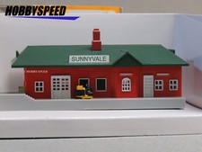 BACHMANN N SCALE PLASTICVILLE PASSENGER STATION gauge train track side BAC45908