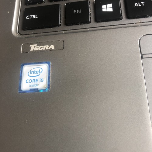Toshiba Tecra Z40-C-12Z/i5-6200U/8GB Ram/256GB Windows 10 Pro - Picture 4 of 11