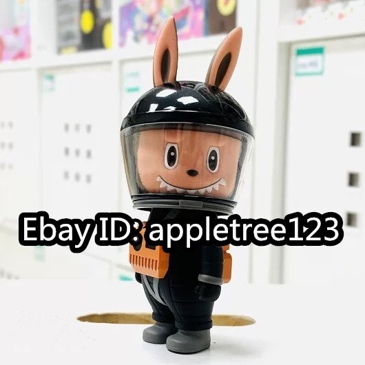 HOW2WORK LABUBU ASTRONAUT THE MONSTERS Black Ver PVC Figure Sofubi