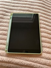 Apple iPad 7th Gen 32GB Wi-Fi 3F835LL/A - Space Gray