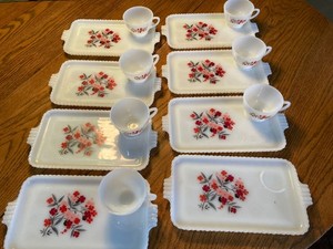 VINT. ANCHOR HOCKING FIRE KING PRIMROSE MILK GLASS SNACK PLATE (8) & CUP (7)