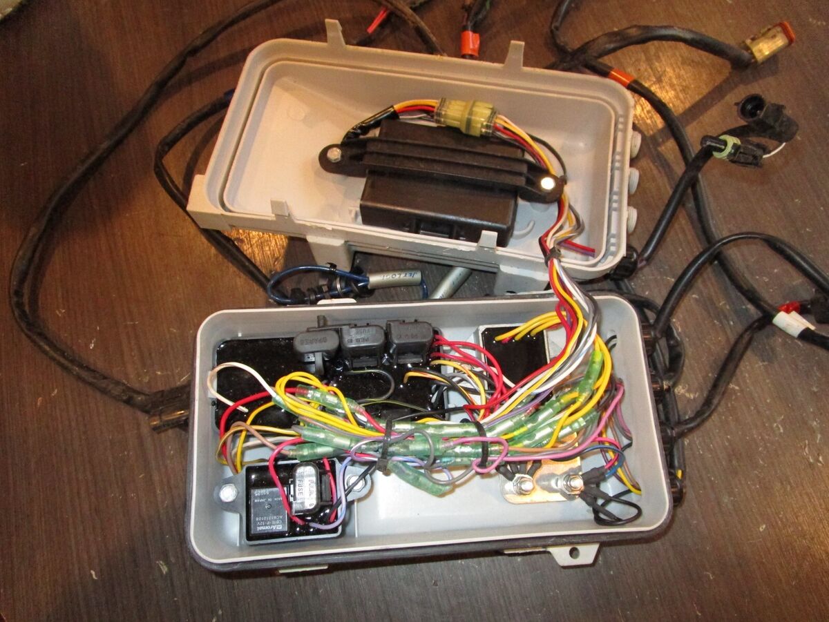 96 SEADOO GSX 800 ELECTRICAL BOX ECU CDI WIRING HARNESS #2 96 SEADOO GSX 800 ELECTRICAL BOX ECU CDI WIRING HARNESS #2