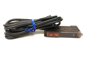 Omron E3X-DA11 Digital Fiber Sensor Amplifier Unit