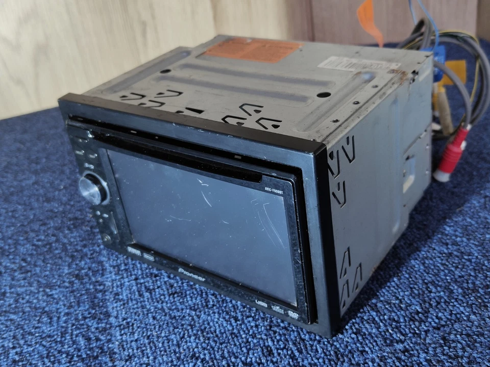 Pioneer AVIC F900BT SAT NAV & Hands Free Bluetooth Touchscreen Dvd Player. - Image 3 of 4