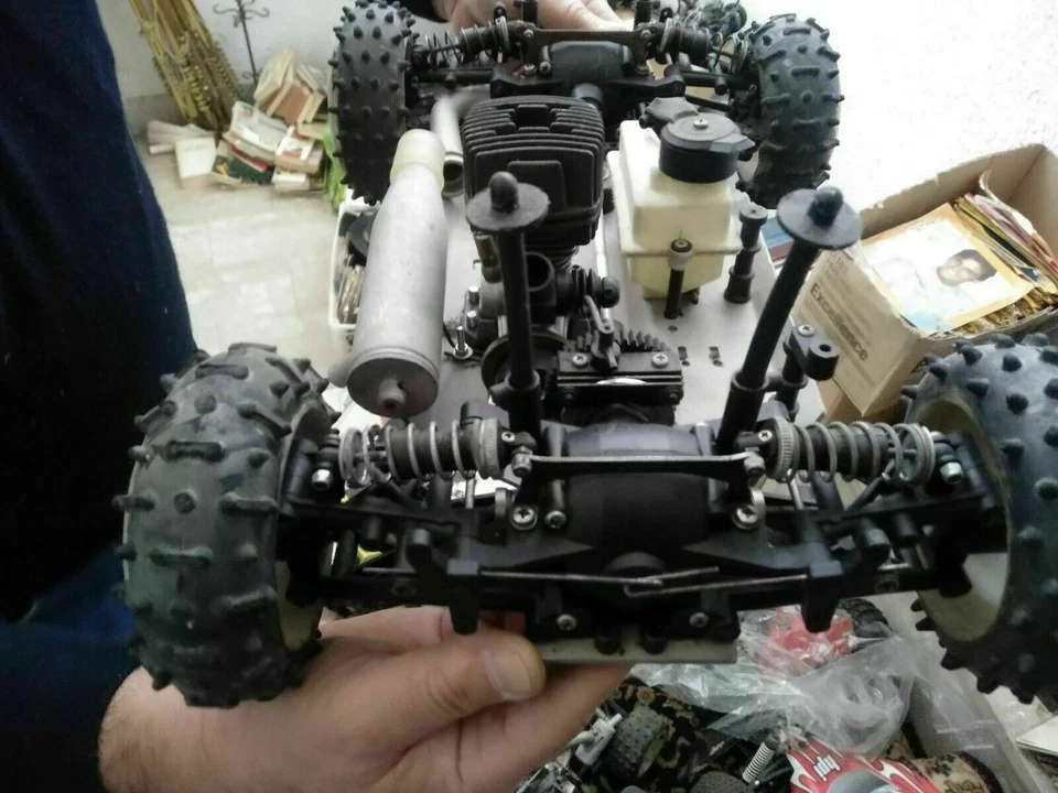 RC Model Mantua Vintage 1:8 - Buone condizioni - Immagine 2 di 4