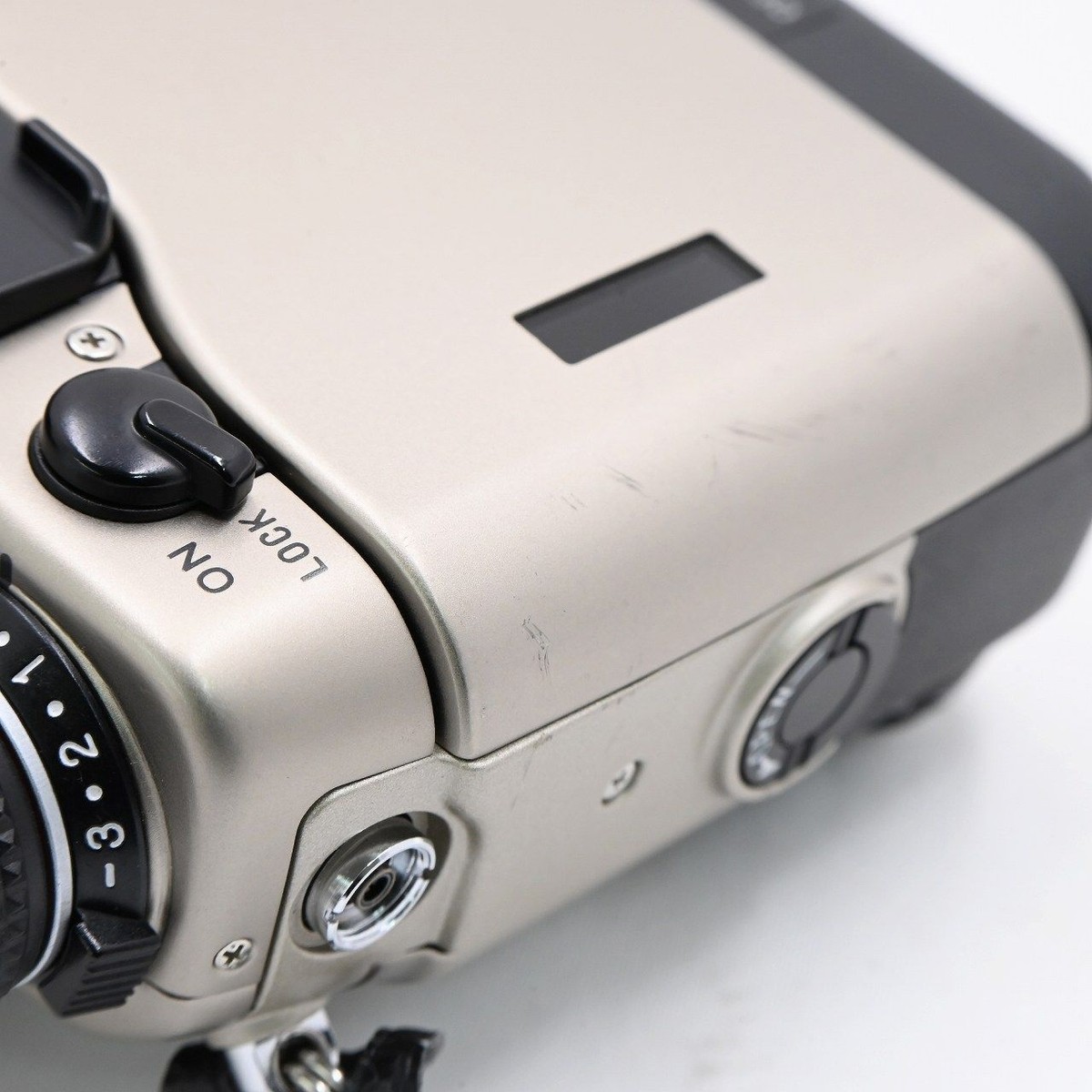 Near Mint Minolta α-9 Ti Titan Maxxum Dynax Film Camera Ships Fast
