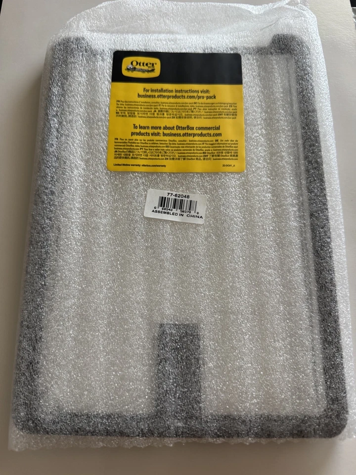 OtterBox Universe Case for Apple iPad (10.2-inch) 9th/8th/7th Gen - Black/Clear - Image 2 of 3