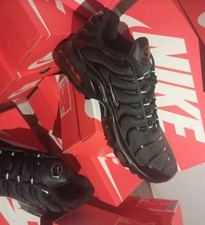 Nike Air Max Plus Sneakers per Uomo - Nere Con Nike Argento.n42.