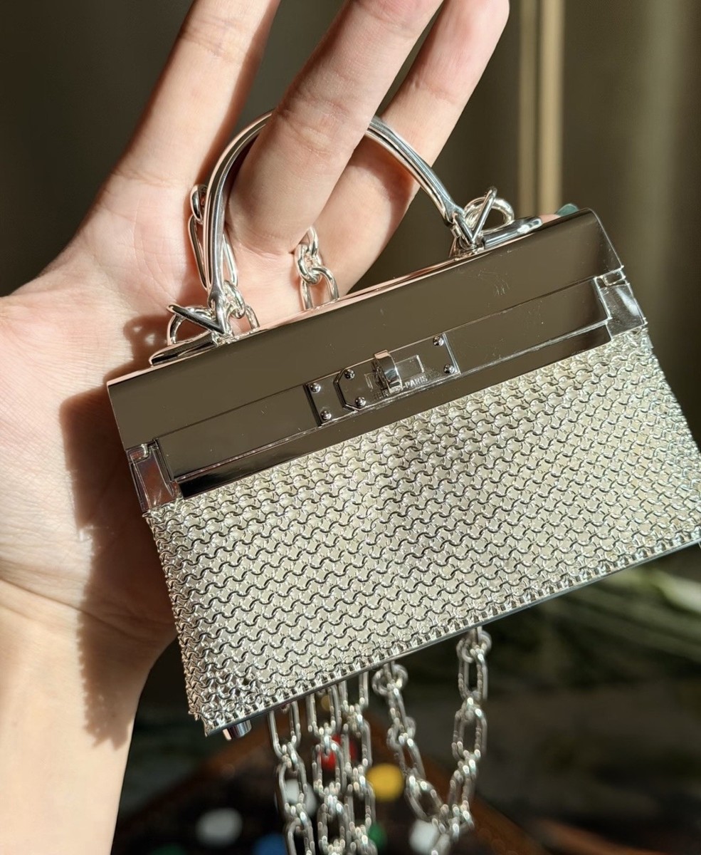 バッグのリクエスト HERMES Limited Edition Sterling Silver Kellymorphose Sac de bijoux