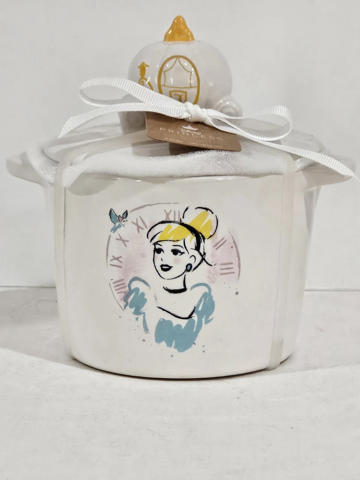 Disney Princess~Cinderella Mini Baking Dish~Pumpkin Carriage Topper Lid~NEW