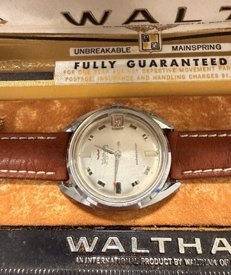 Waltham Watch Company Unisex Wristwatch Champagne Dial Leather Strap