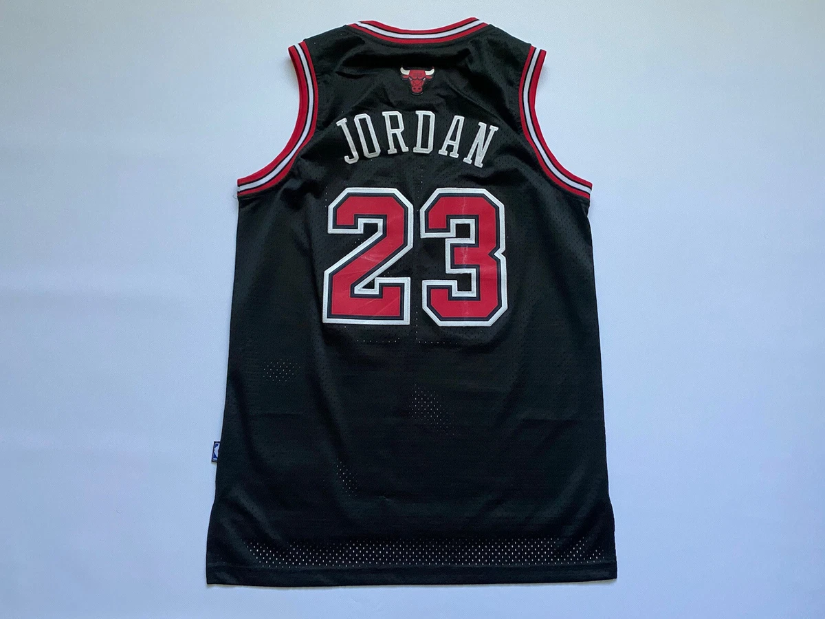 NBA CHICAGO BULLS BASKETBALL SHIRT JERSEY NIKE 23 MICHAEL JORDAN