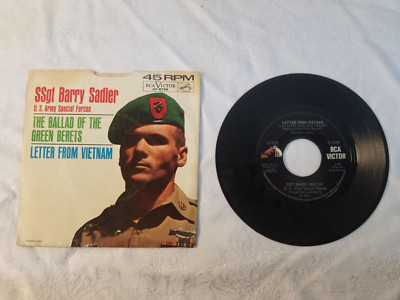 SSGNT BARRY SADLER ''THE BALLAD of the GREEN BERETS'' 45 RPM Record RCA VICTOR