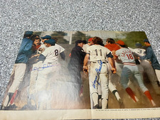 Bud Harrelson/Wayne garrett Signed  16x11 Color Magazine Page NY Mets Autograph