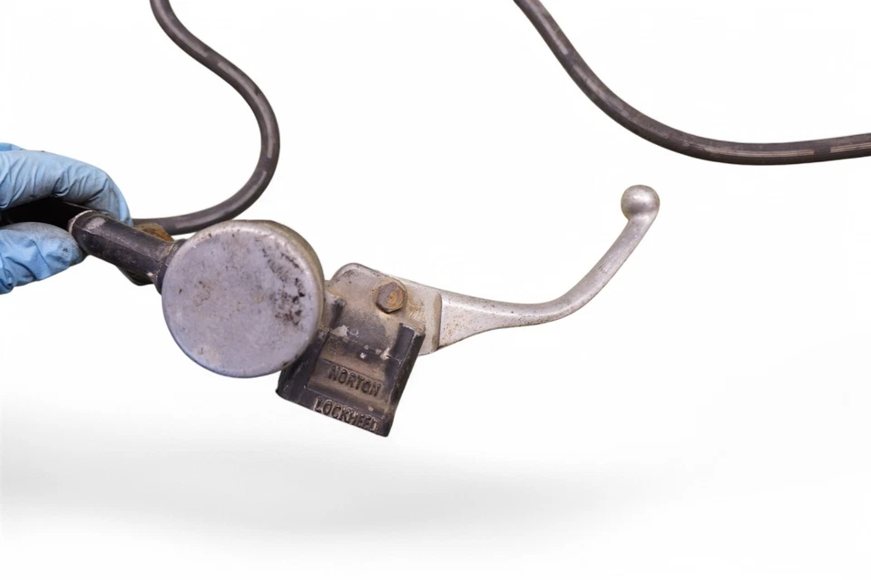 1974 Norton Commando 850cc 850 MKII MK2 MK Roadster Front Brake master *2065A - Image 2 of 4